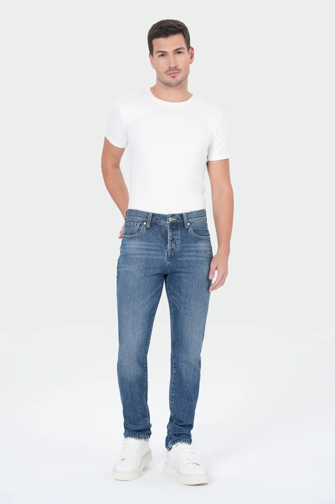 Aron Straight | Filled Blue