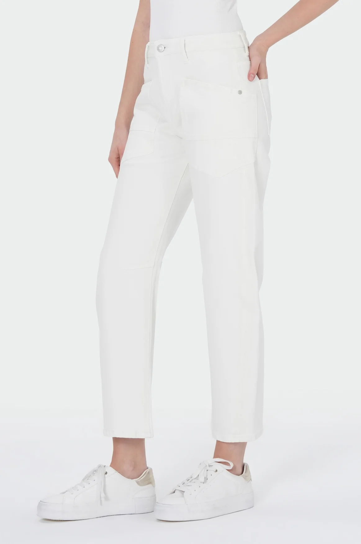 Clara Barrel | White - Image 3