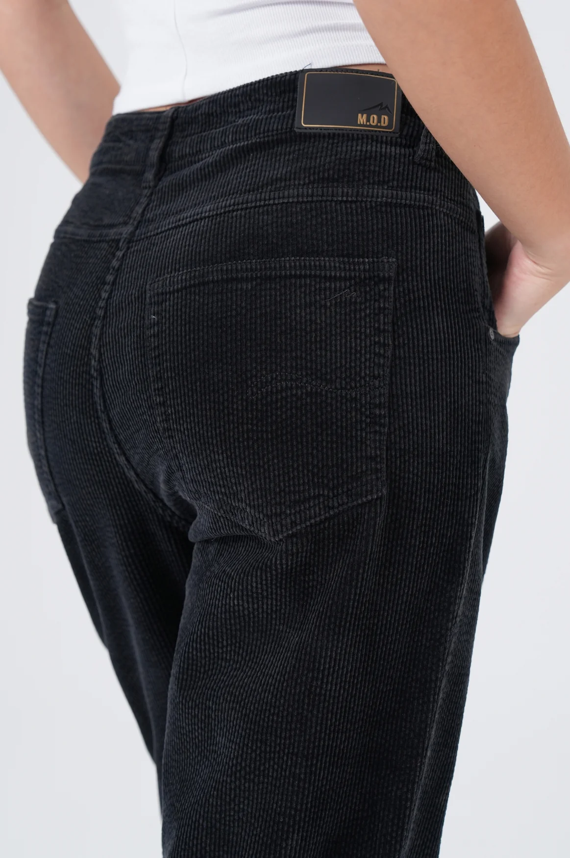 Coco Chino | Black Cord - Image 5