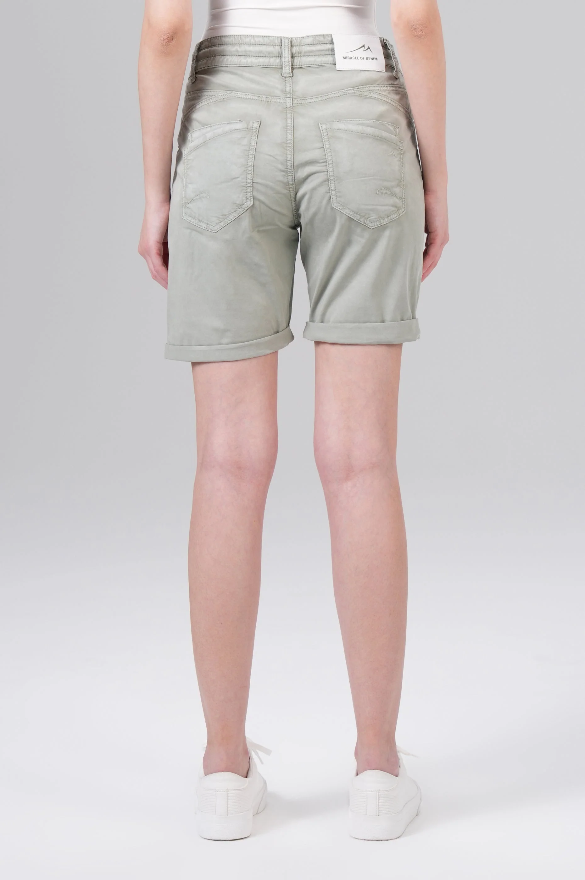 Dora Shorts | Olive - Image 4