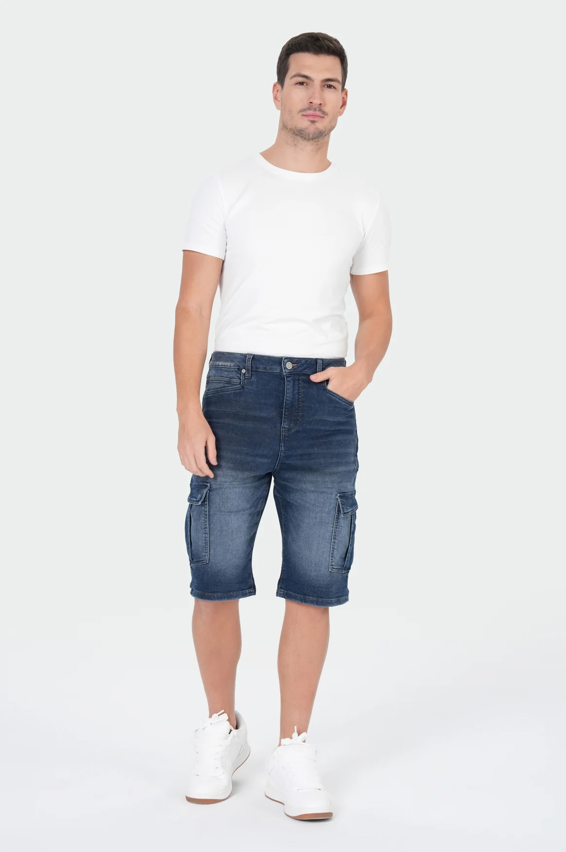 Edward Cargo Shorts | Fast Blue