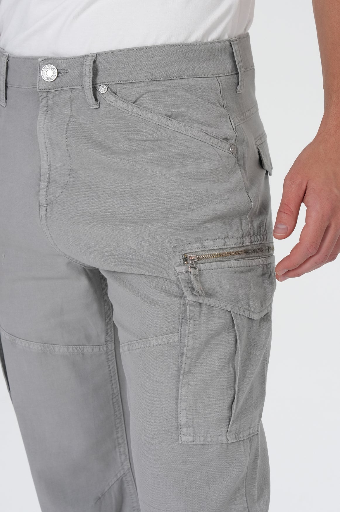 Eino Cargo | Ultimate Grey - Image 6