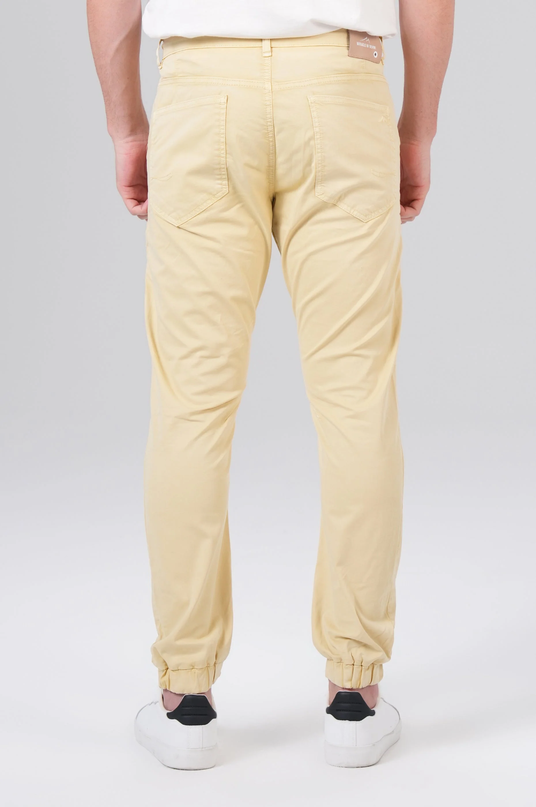 Enrico Cargo | Soft Bone - Image 4