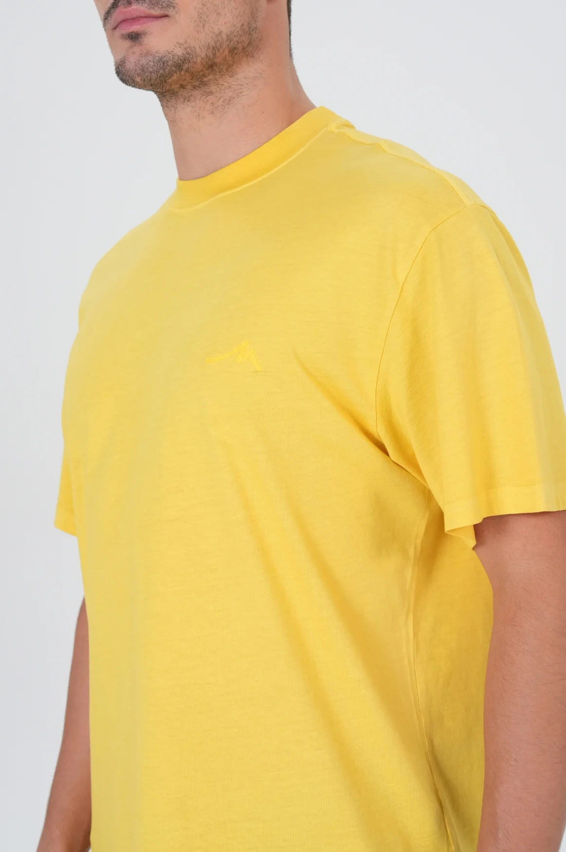 Erik T-shirt | Virbant Yellow - Image 5