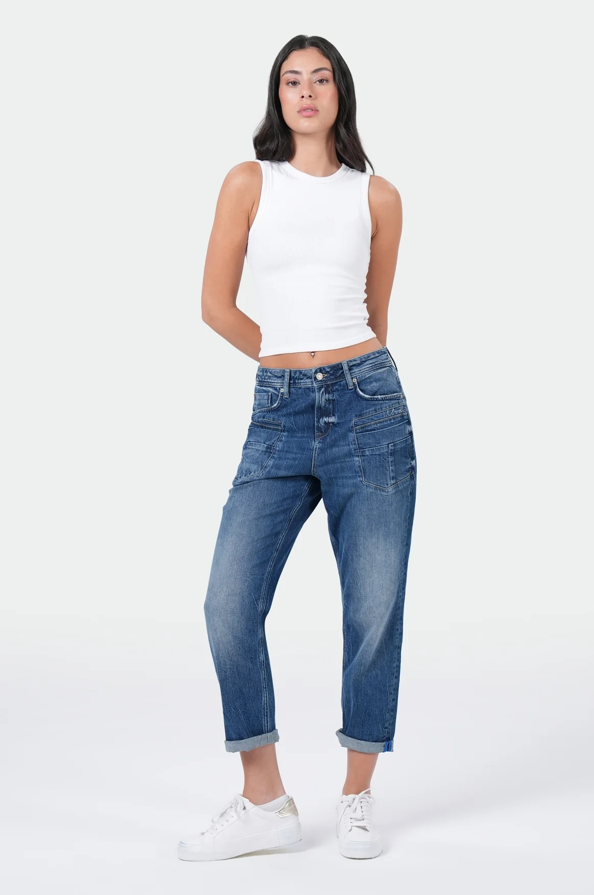 Ivy Boyfriend | Essence Blue