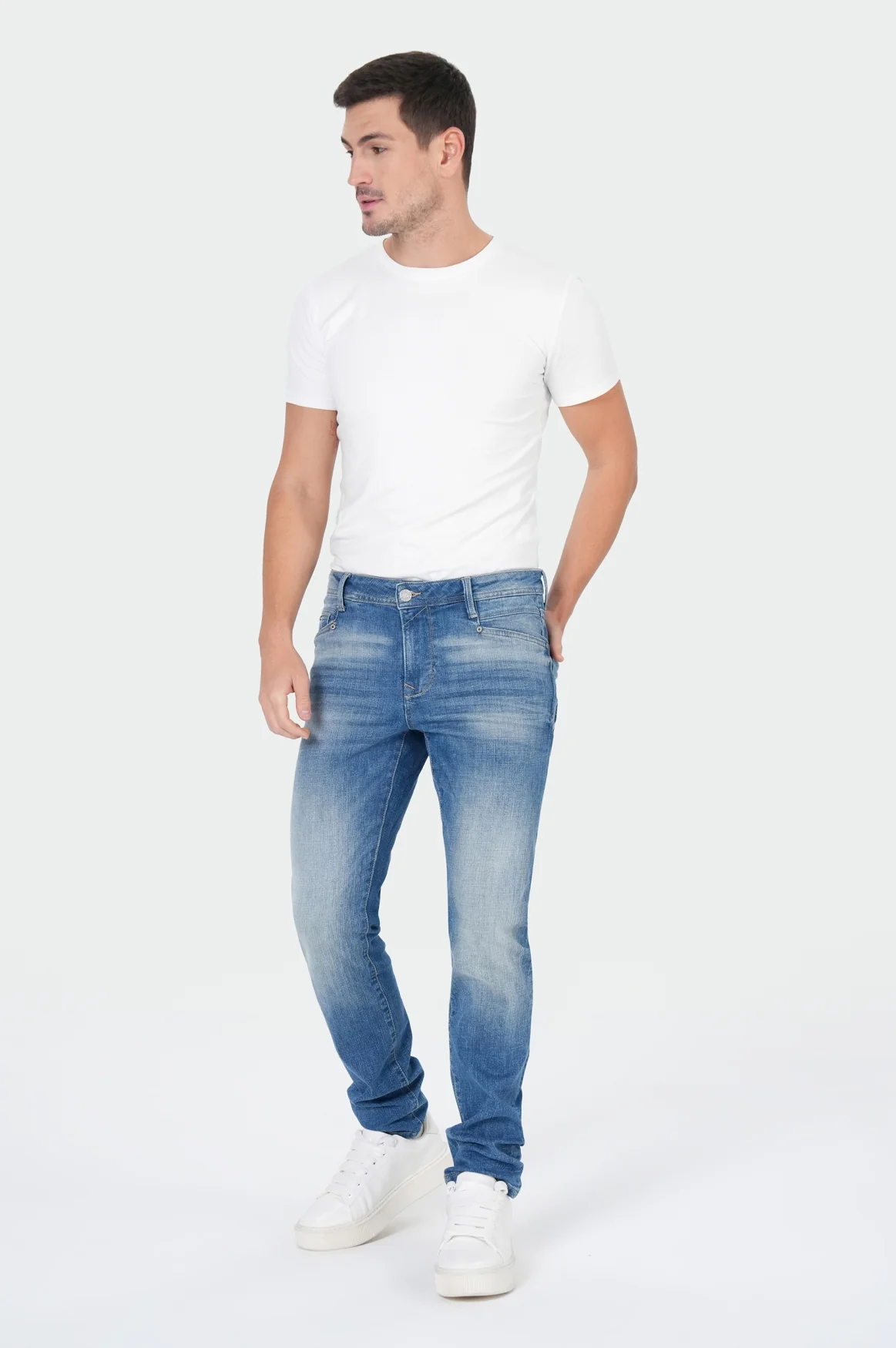 Michael Slim | Falcon Blue