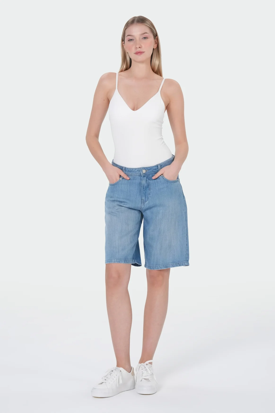 Nicola Shorts | Forever Blue