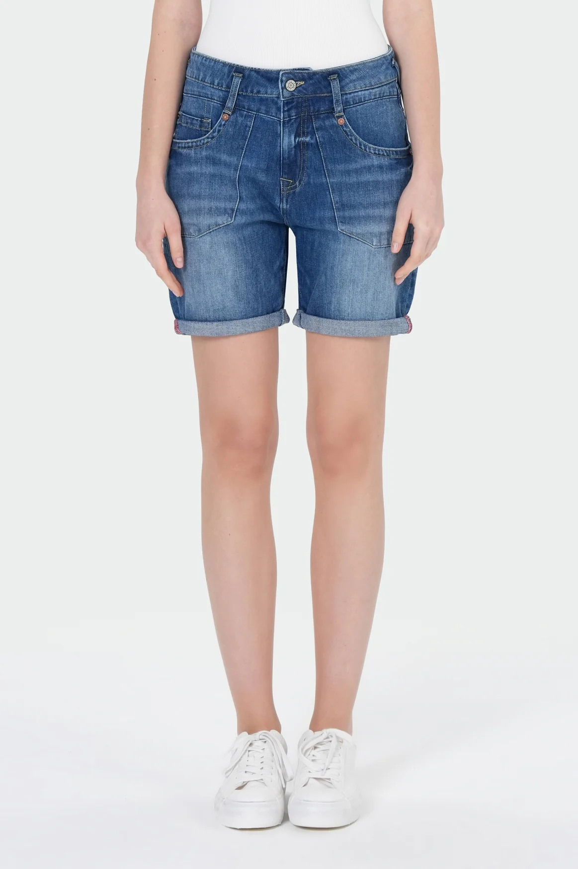 Nini Shorts | Fair Blue - Image 2