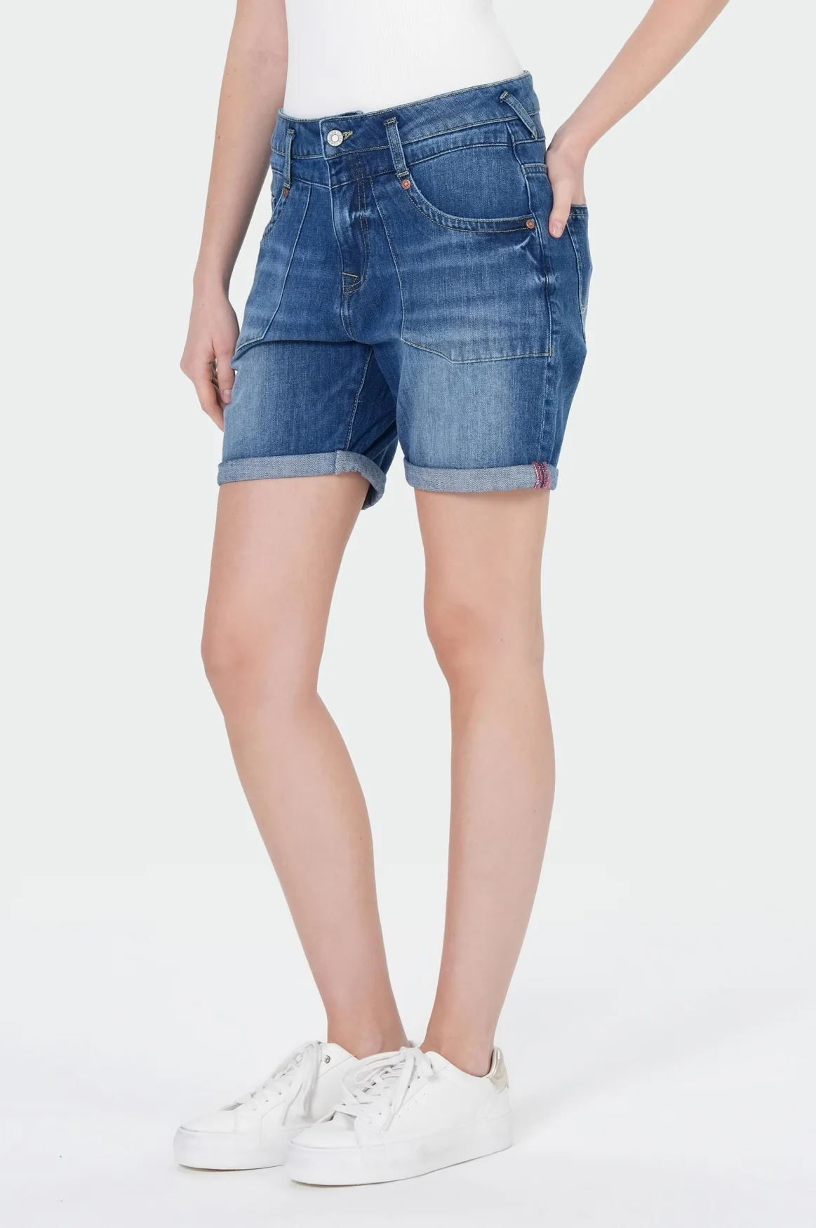 Nini Shorts | Fair Blue - Image 3