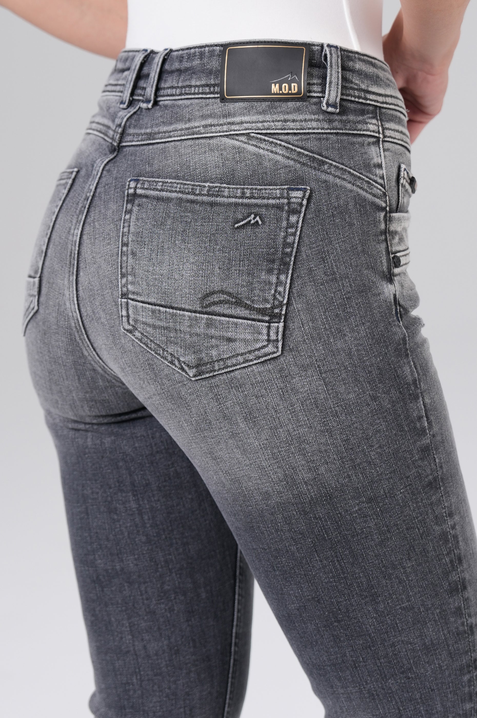 Rea High Regular Fit | Coffee Grey - Image 6