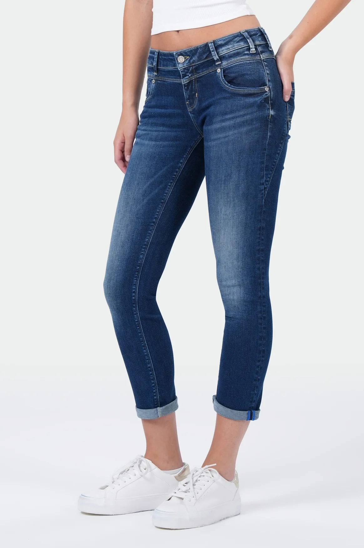 REA Regular | Entitle Blue - Image 3