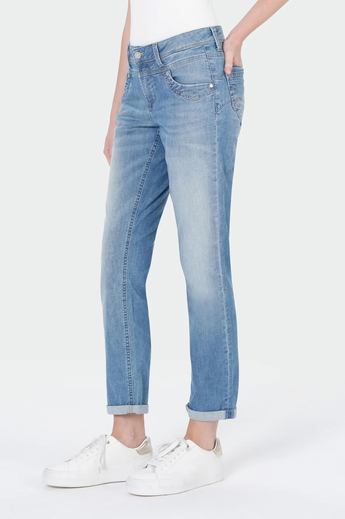 Romy Regular | Flower Blue - Image 3
