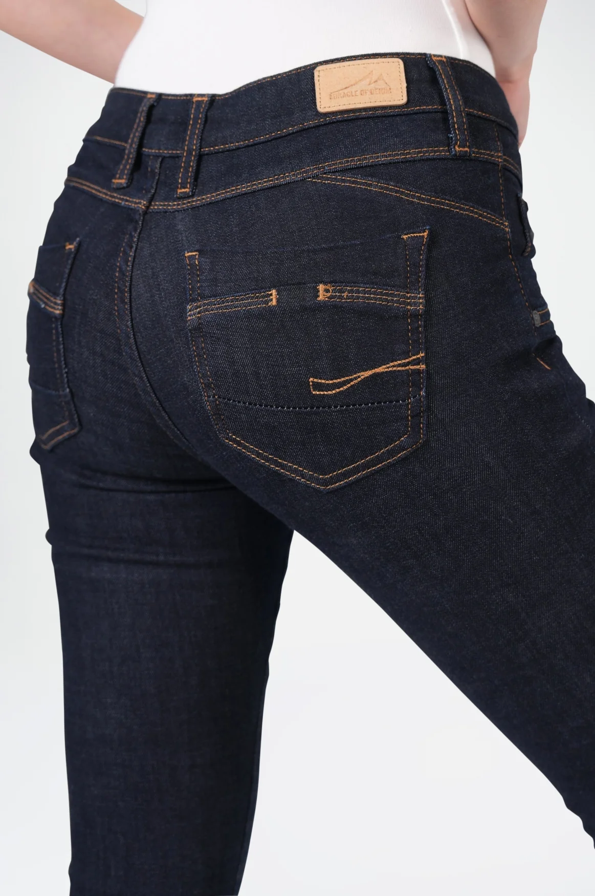 SUZY Skinny Fit | Raw Denim - Image 5
